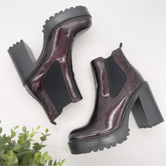 GBG Los Angeles Faux Patent Leather Burgundy Lug Sole Heel Chelsea Boot Size 11 - Picture 1 of 13